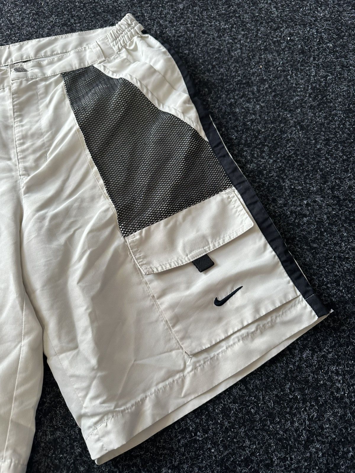 Nike × Vintage 🚨 VINTAGE NIKE BUTLEG CARGO SHORTS 90s logo Y2K rare pocket Size US 32 / EU 48 - 3 Thumbnail