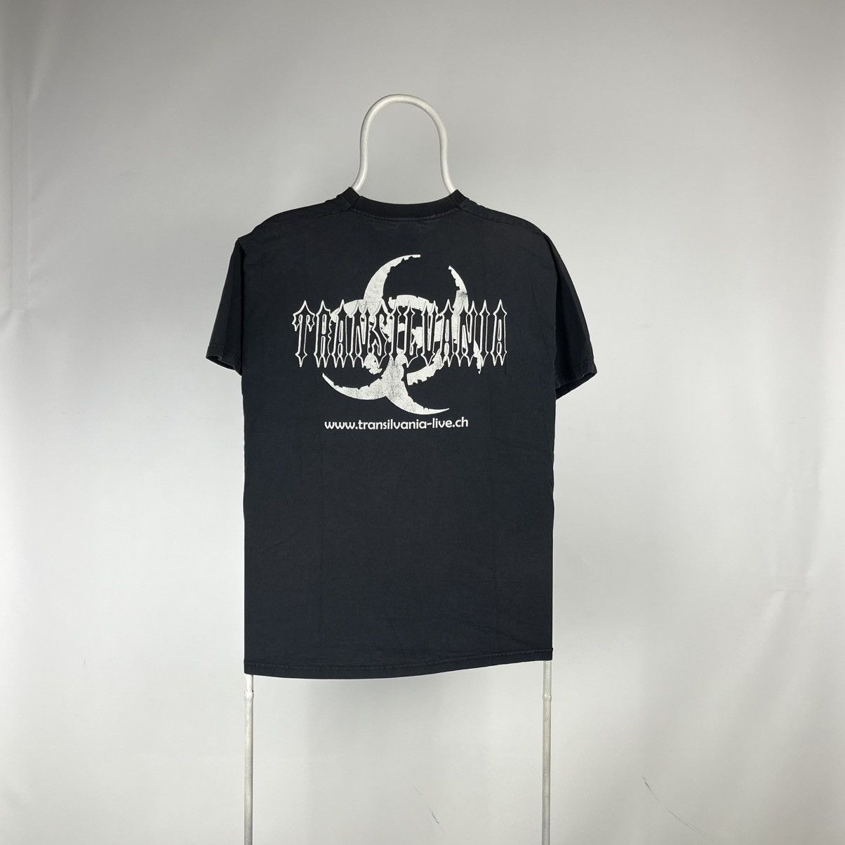 Band Tees Six feel under Tshirt hard stage tour size Medium Size US M / EU 48-50 / 2 - 2 Thumbnail