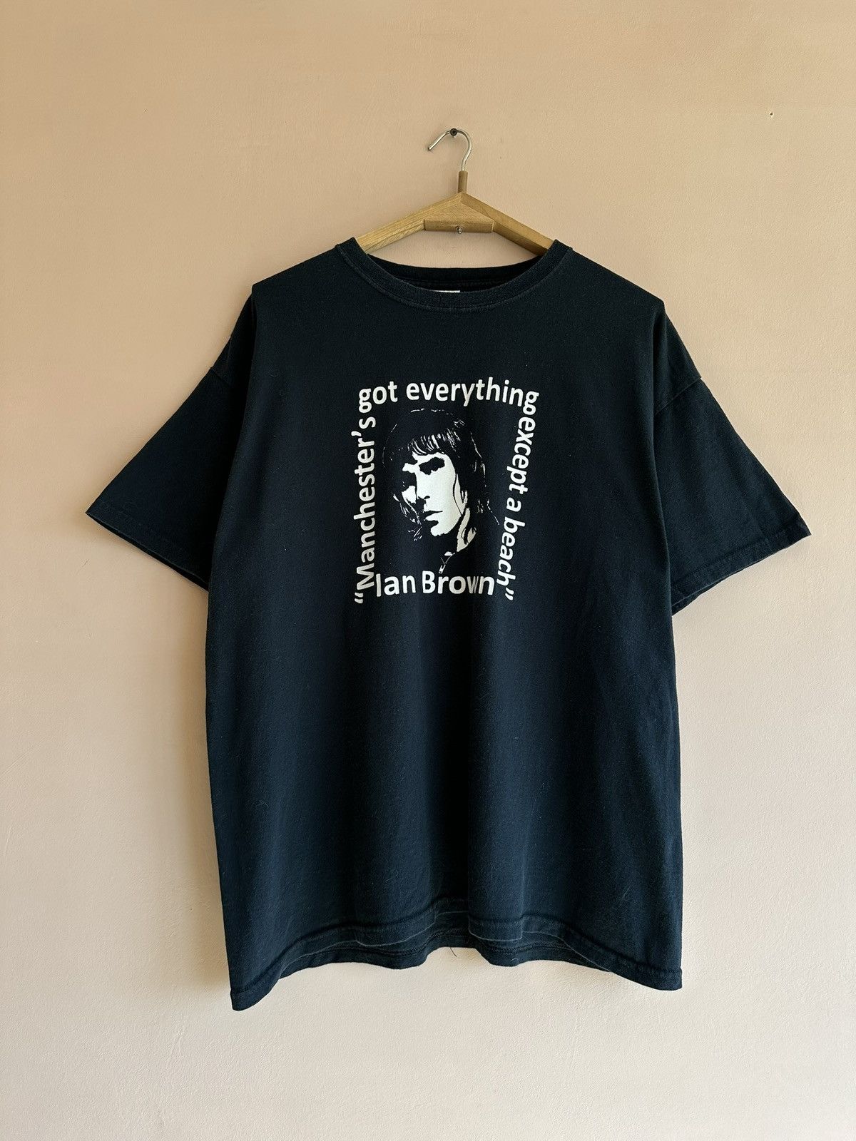 Band Tees Vintage Ian Brown Manchester's Got Everything Expect A Beach Size US XL / EU 56 / 4 - 1 Thumbnail