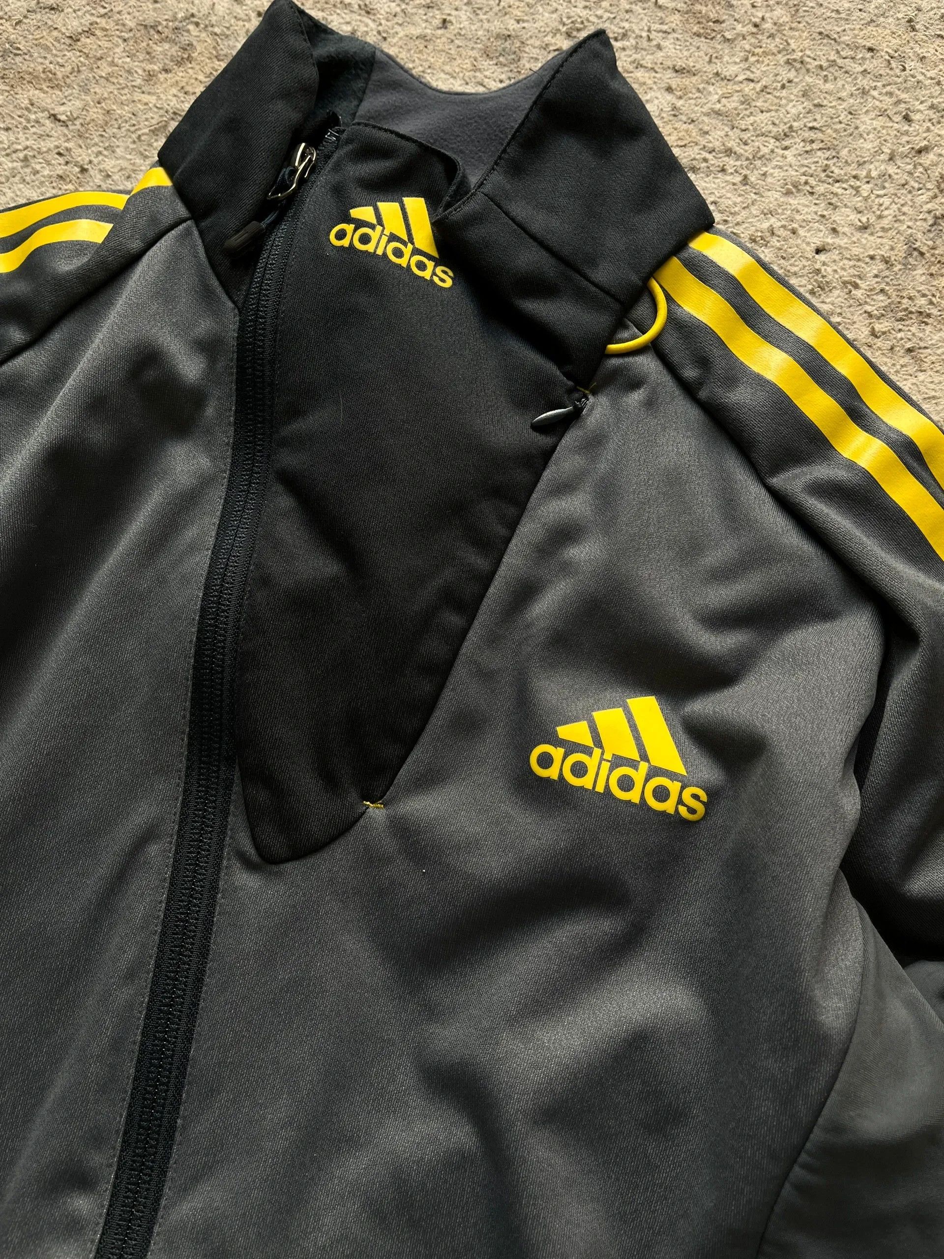 Adidas Adidas Sz 44 / 12 / L Track Jacket Rare 2013 Windbreaker Size L / US 10 / IT 46 - 3 Thumbnail