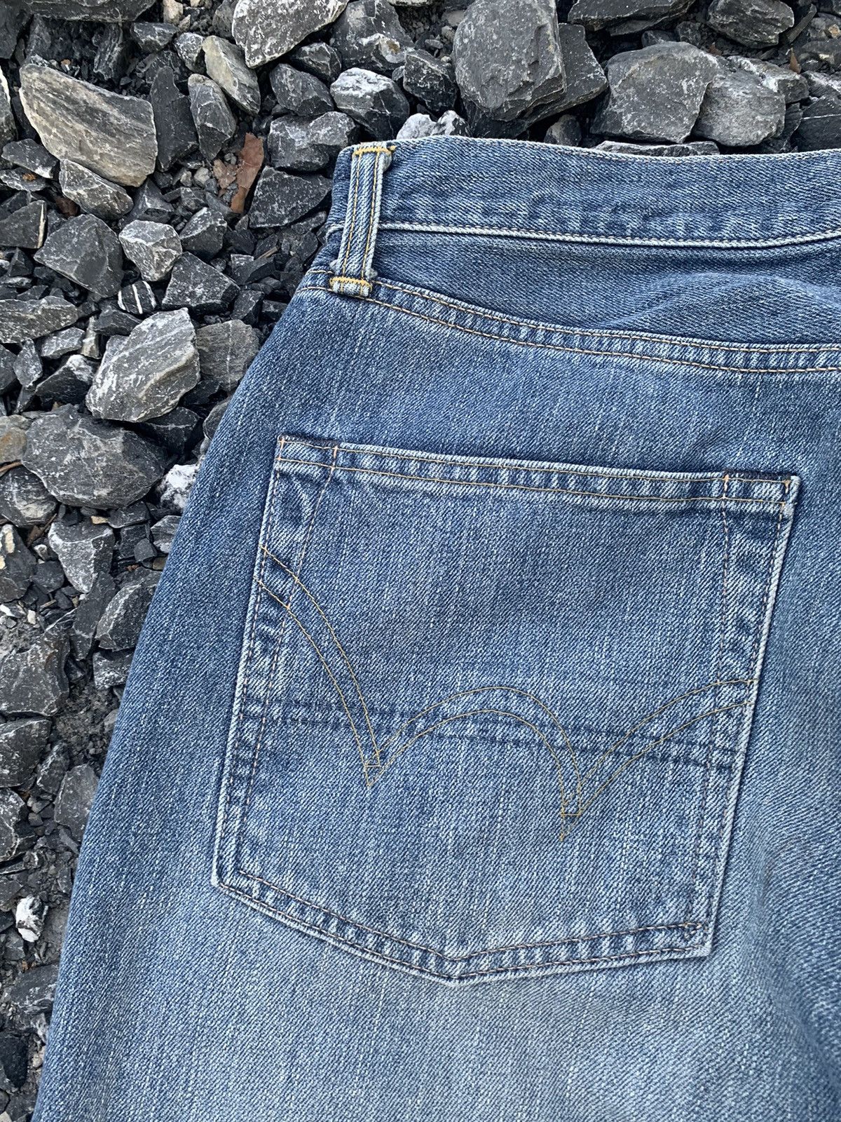 Japanese Brand VINTAGE EDWIN SELVEDGE 505 SELVEDGE DISTRESSED DENIM Size US 33 - 10 Thumbnail