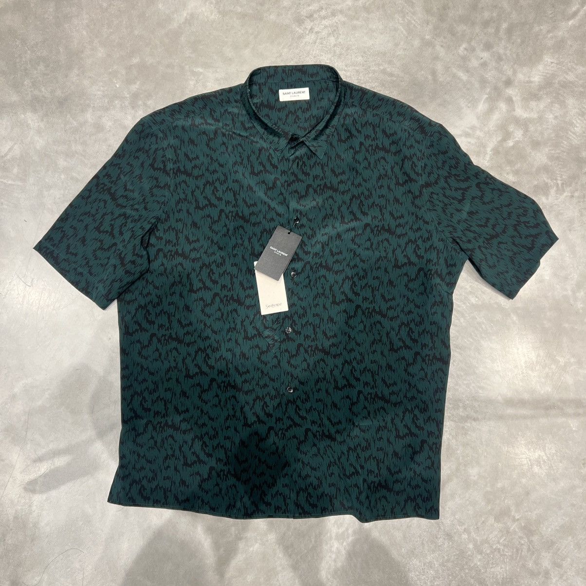Saint Laurent Paris Saint Laurent Short Sleeve Shirt Size US S / EU 44-46 / 1 - 1 Thumbnail