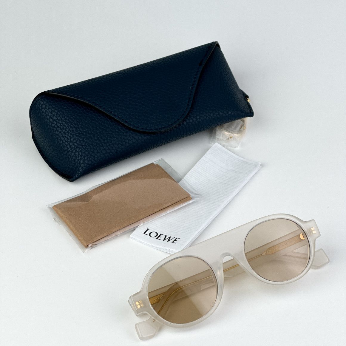 Loewe NEW Loewe LW40020I 21E Round Unisex Sunglasses Size ONE SIZE - 8 Thumbnail