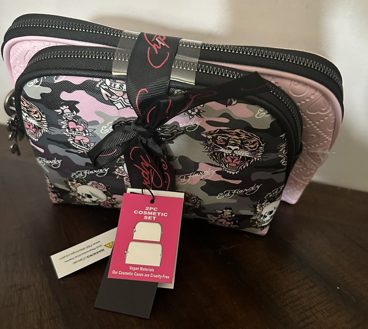 Ed Hardy NWT ED HARDY 2-piece Tigers & Skulls Pink Camo Cosmetic bags Size ONE SIZE - 1 Thumbnail