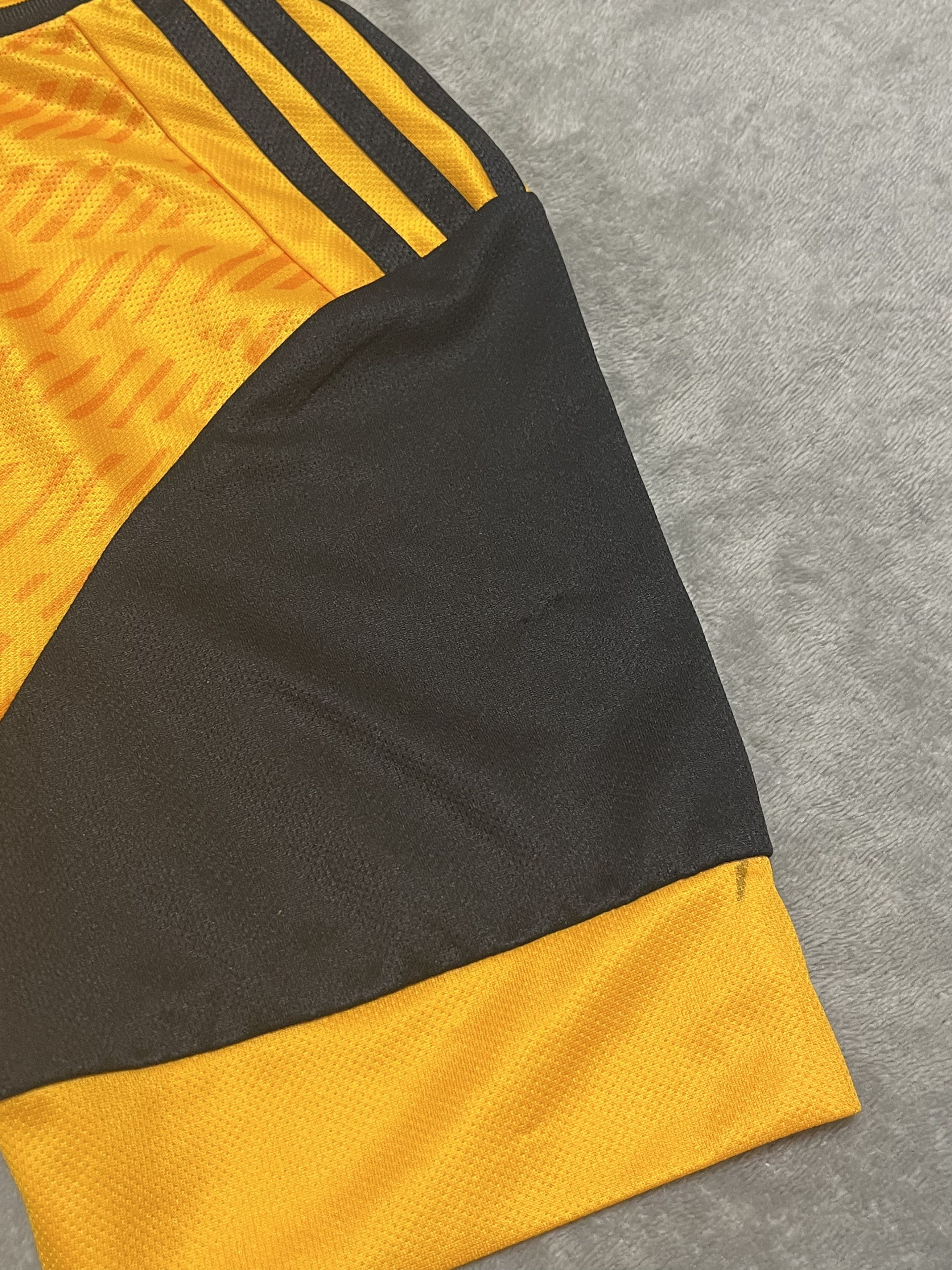 Adidas Adidas Wolverhampton Wolwes 2020 2021 Home shirt Size US S / EU 44-46 / 1 - 5 Thumbnail