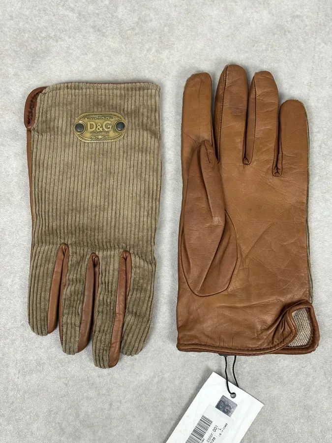 Dolce & Gabbana 2000s Dolce & Gabbana Beige Velvet & Leather Hybrid Gloves Size ONE SIZE - 5 Thumbnail