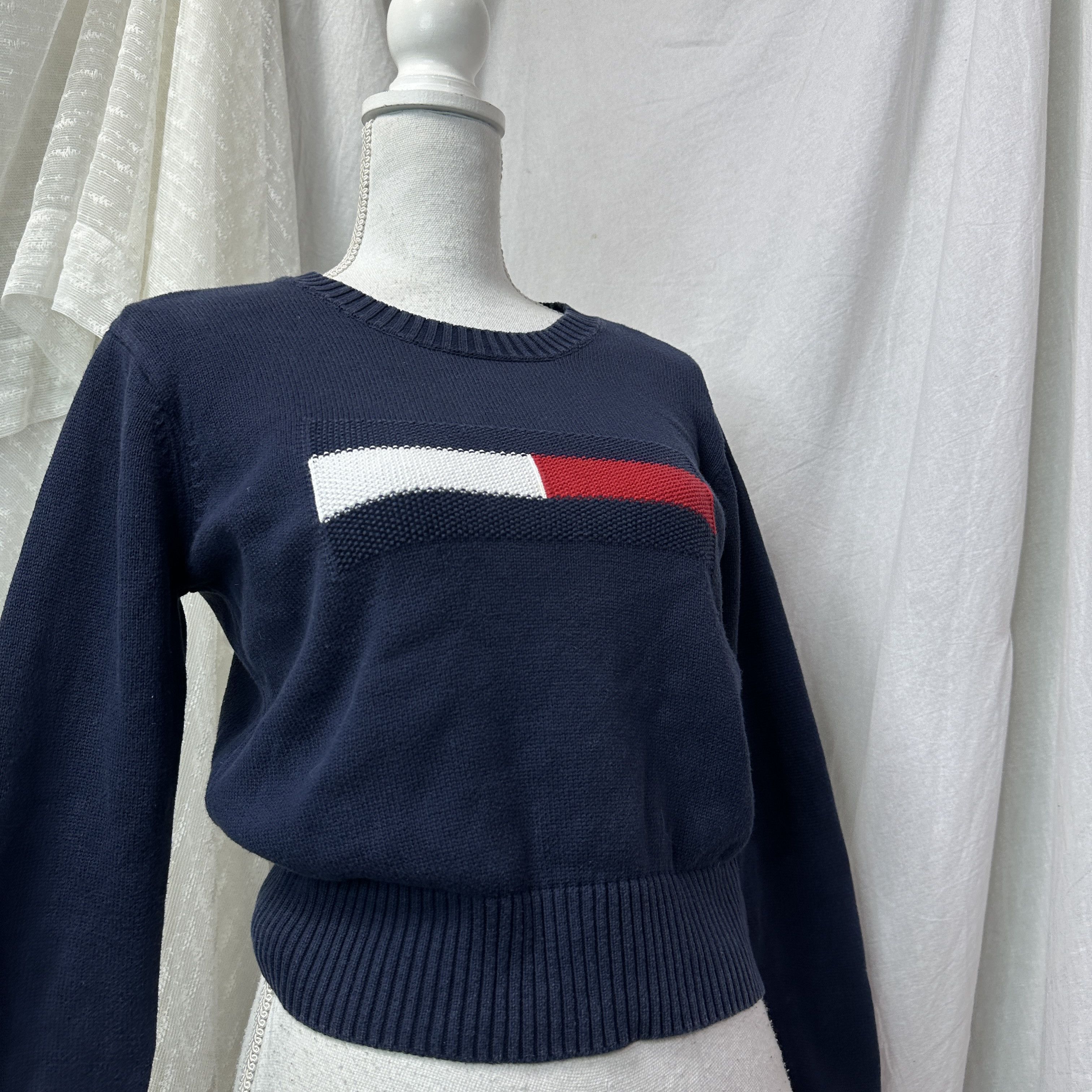 Tommy Hilfiger Vintage Cropped Printed Tommy Hilfiger Sweater 00s Size US L / EU 52-54 / 3 - 6 Thumbnail
