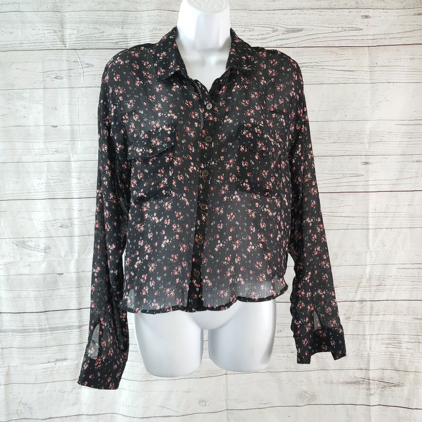 Vintage Wild Fable Womens Button Front Top Cropped Black Floral Sheer Size M Size M / US 6-8 / IT 42-44 - 2 Thumbnail