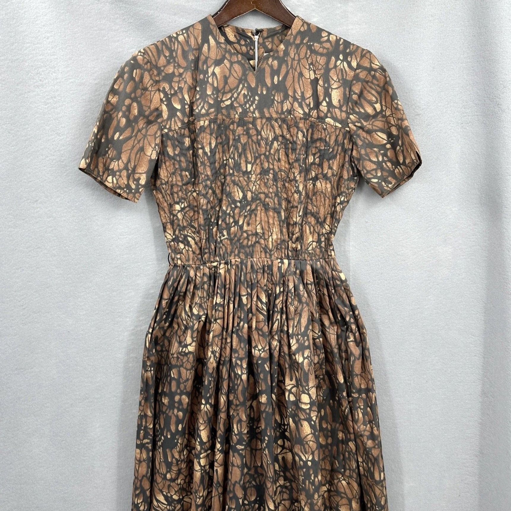 Vintage VINTAGE AnR Jr. Brown Tea Dress S Pintuck Fit Flare Cocktail 1950s Retro Art Deco Womens Size S / US 4 / IT 40 - 2 Thumbnail