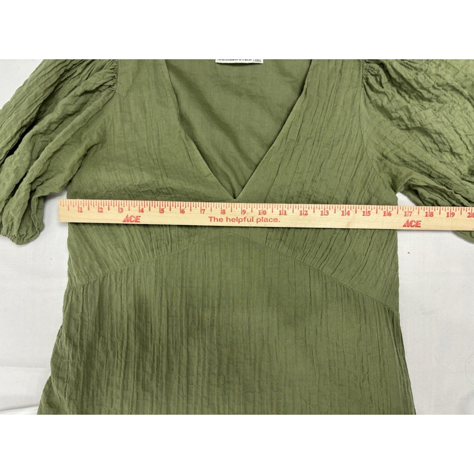 Abercrombie & Fitch Abercrombie&Fitch Green Short Puff Sleeve V Neck Dress S Size S / US 4 / IT 40 - 3 Thumbnail