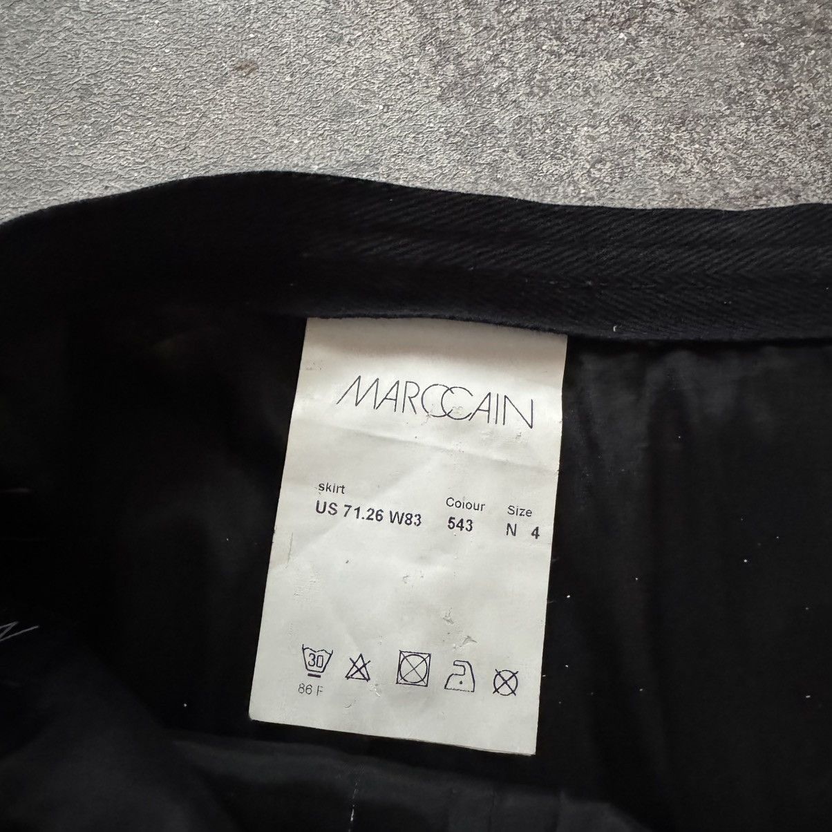 Japanese Brand Marc Cain Y2K Leopard Printed Mini Skirt Size 32" / US 10 / IT 46 - 12 Thumbnail