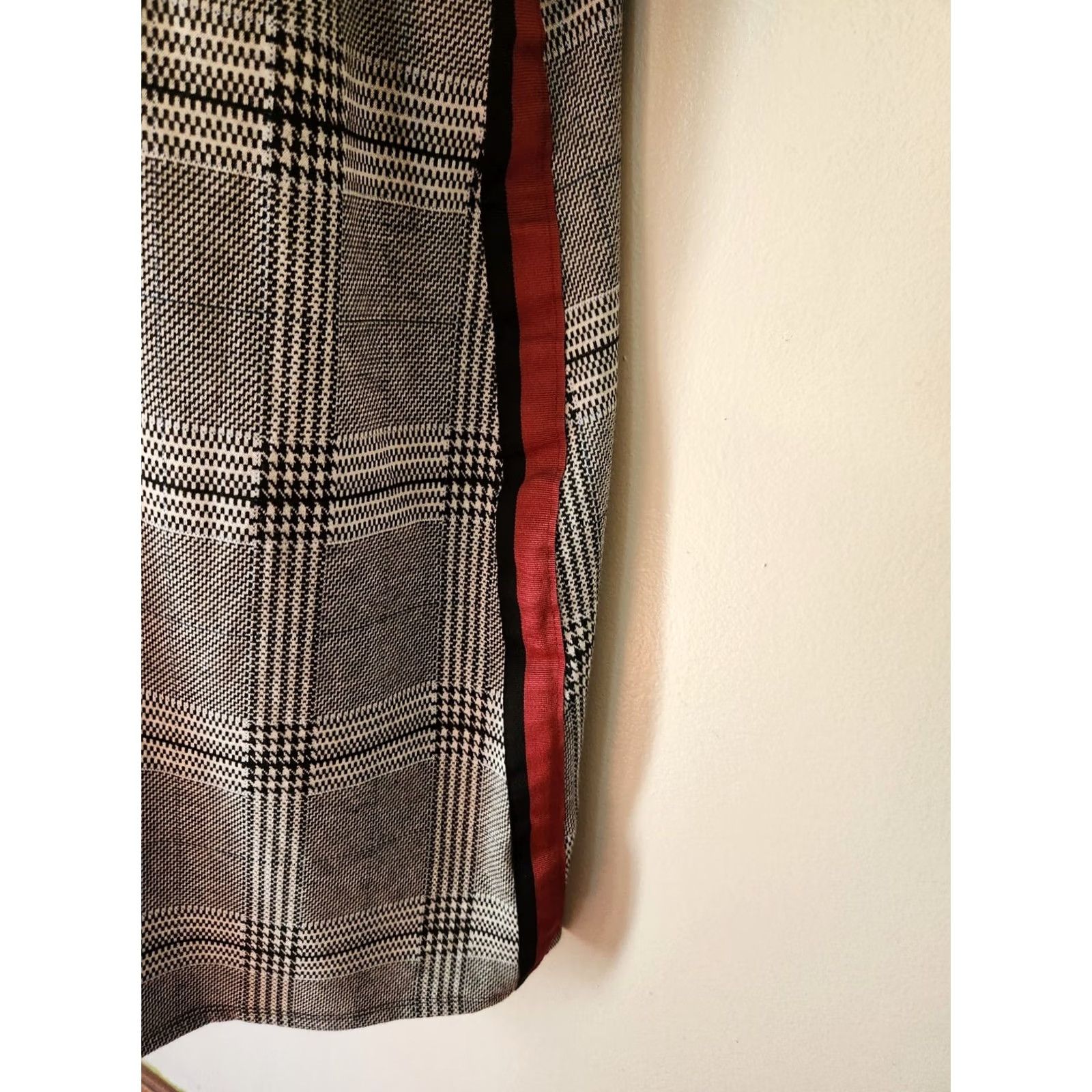 Vintage Ophelia Roe Shift Dress Plus Size 2X Gray Plaid Black Red Side Stripe Stretch Knit Size XXL / US 16-18 / IT 52-54 - 2 Thumbnail