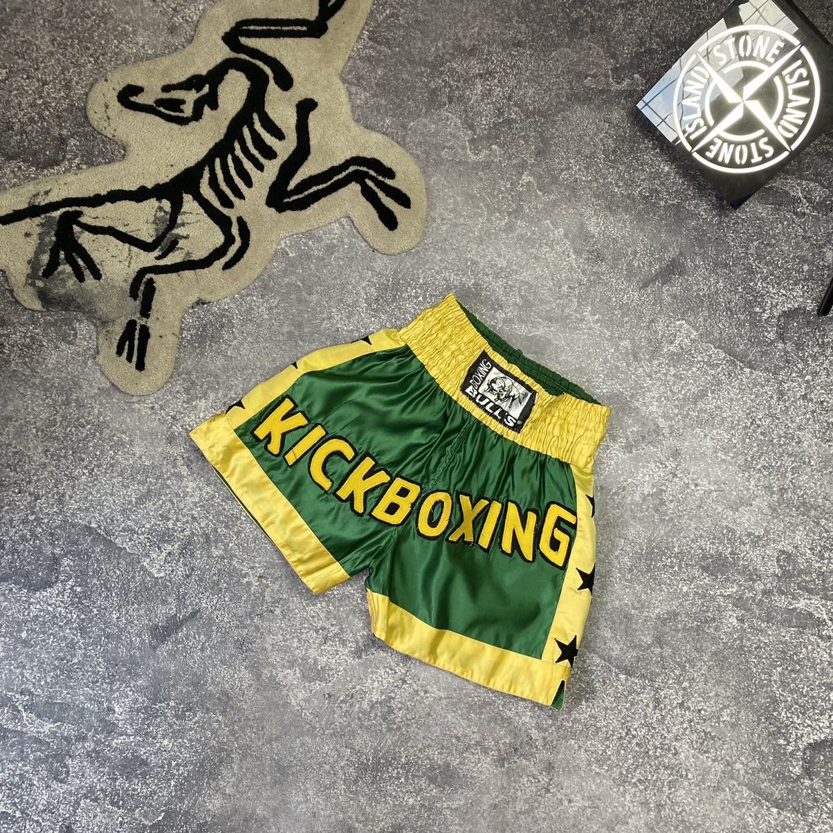 Japanese Brand Vintage Men’s Kick boxing Muay Thai Sportwear shorts Size US 32 / EU 48 - 2 Thumbnail