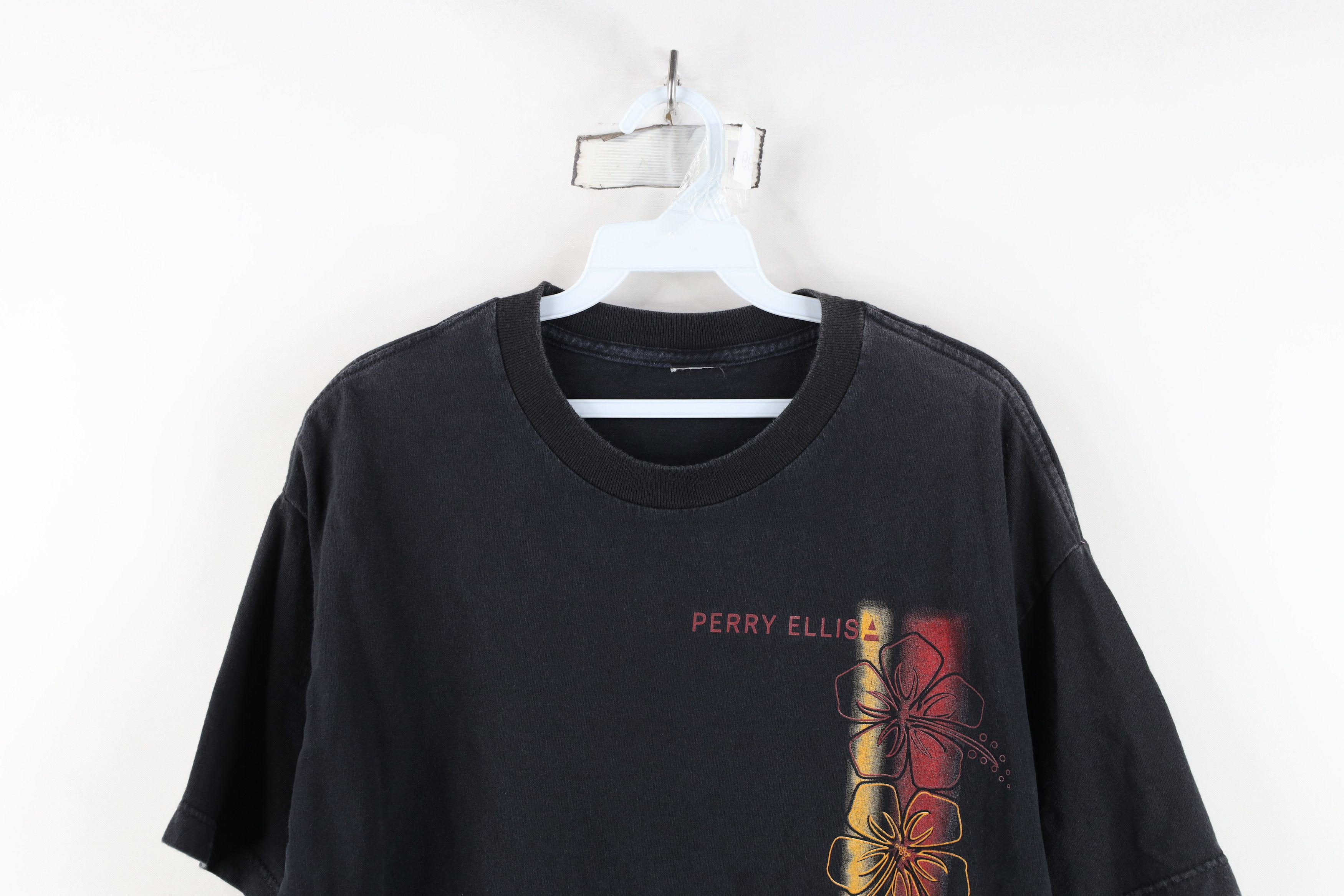 Vintage Vintage 90s Perry Ellis Spell Out Flower T-Shirt Black Size US M / EU 48-50 / 2 - 2 Thumbnail