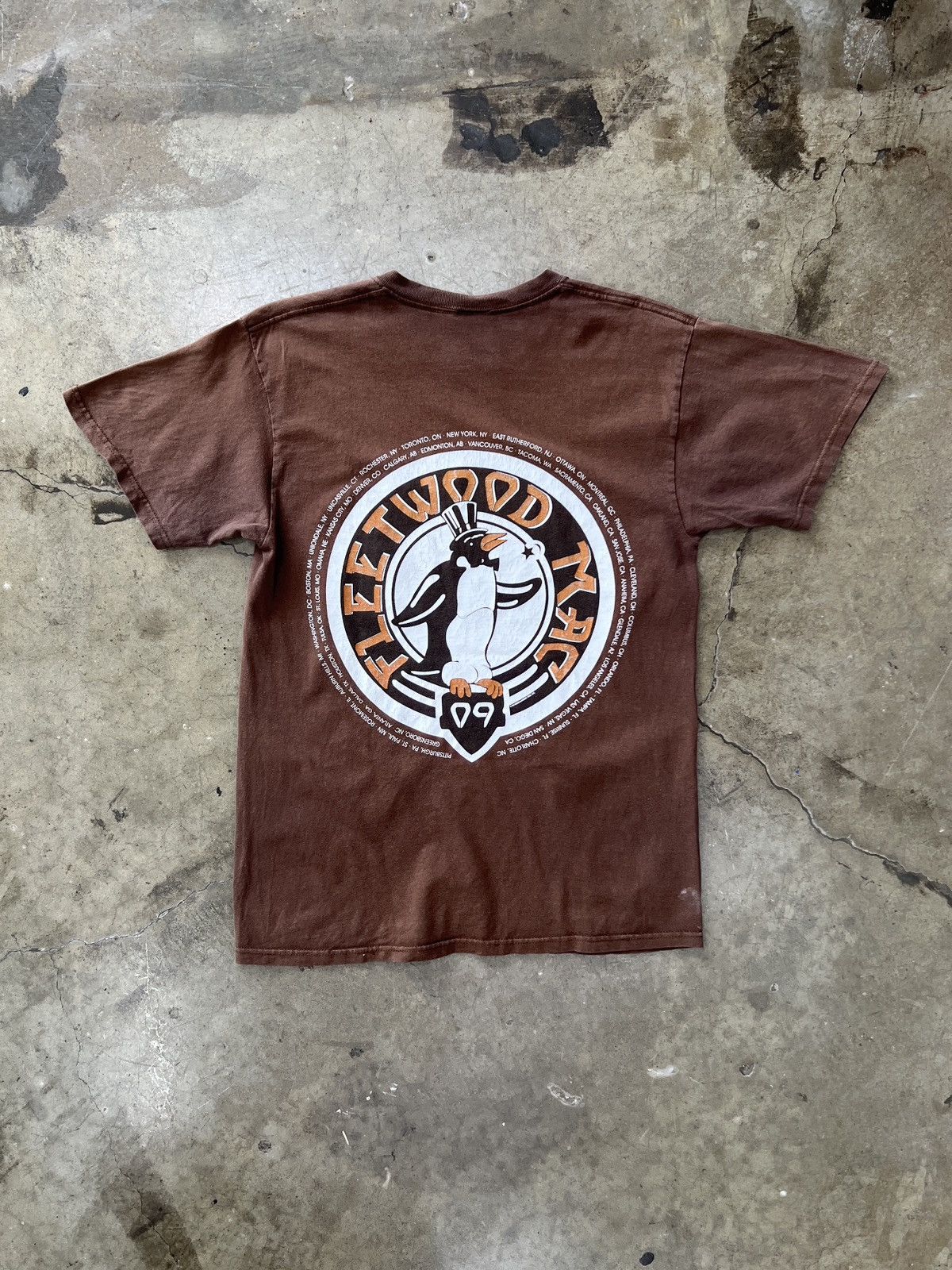Band Tees Vintage 2009 Fleetwood Mac Unleashed Tour Tee Medium Size US M / EU 48-50 / 2 - 5 Thumbnail