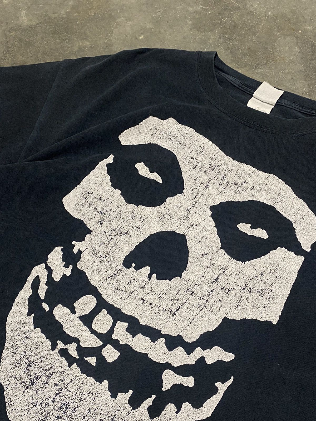 Band Tees Vintage misfits distressed tshirt XL Size US XL / EU 56 / 4 - 2 Thumbnail