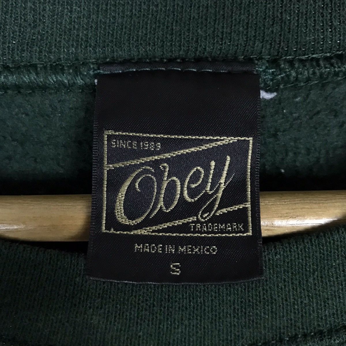 Obey Vintage Obey Pullover Jumper Sweatshirt Size US S / EU 44-46 / 1 - 5 Thumbnail