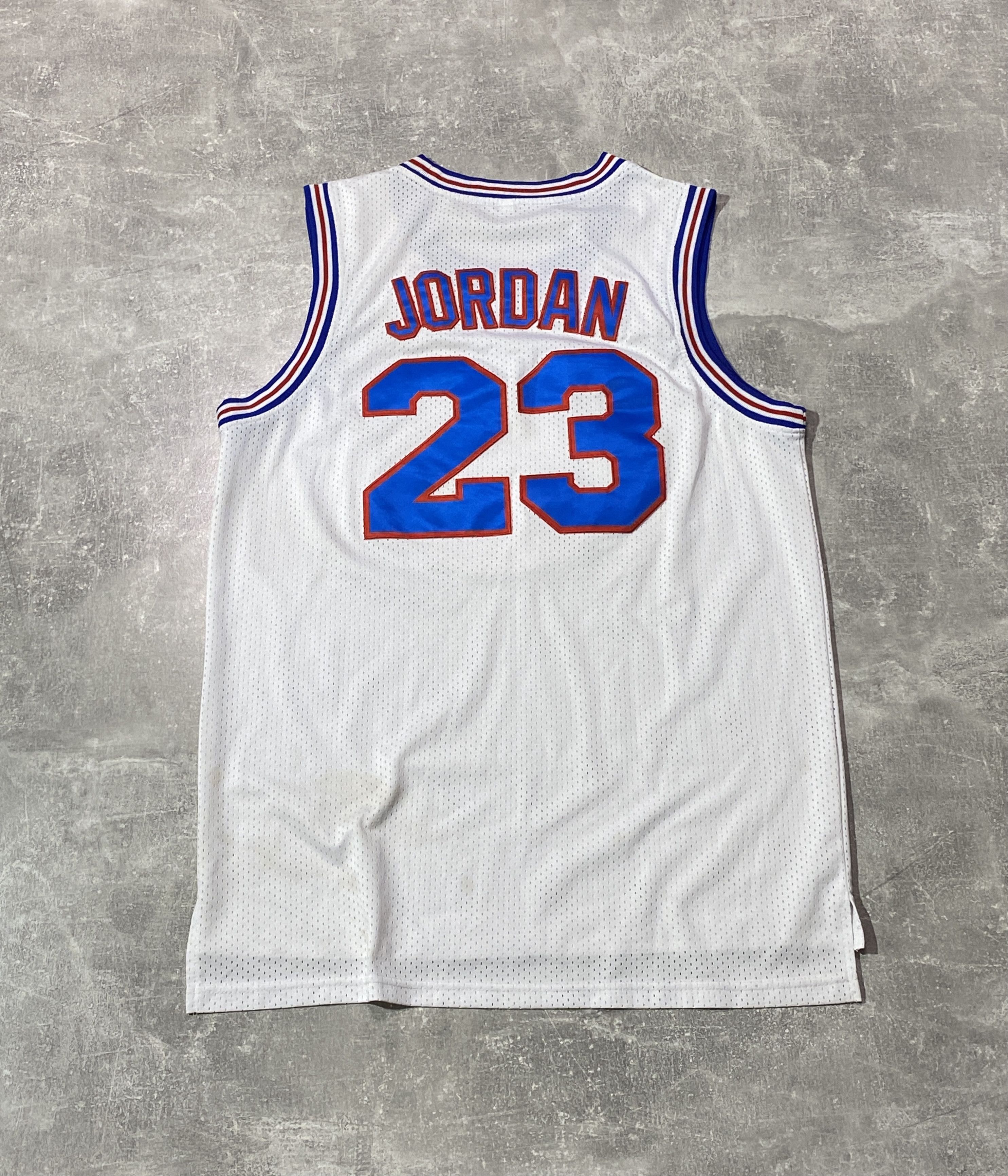 Vintage Vintage 90s TuneSquad #23 JORDAN Space Jam Basketball Jersey Size US L / EU 52-54 / 3 - 2 Thumbnail