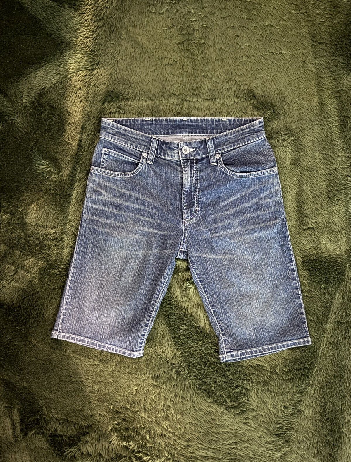 Wrangler [W28] wrangler japan relaxed fit denim shorts half pants Size US 28 / EU 44 - 1 Thumbnail