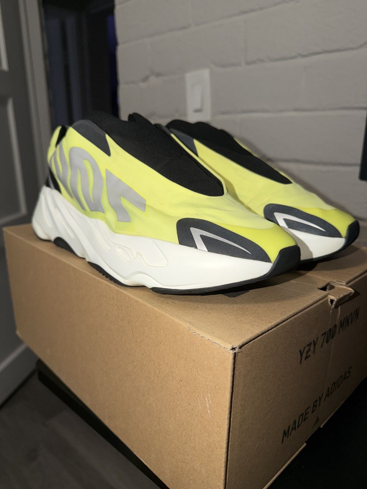 Yeezy Yeezy 700 MNVN Size US 12 / EU 45 - 3 Thumbnail