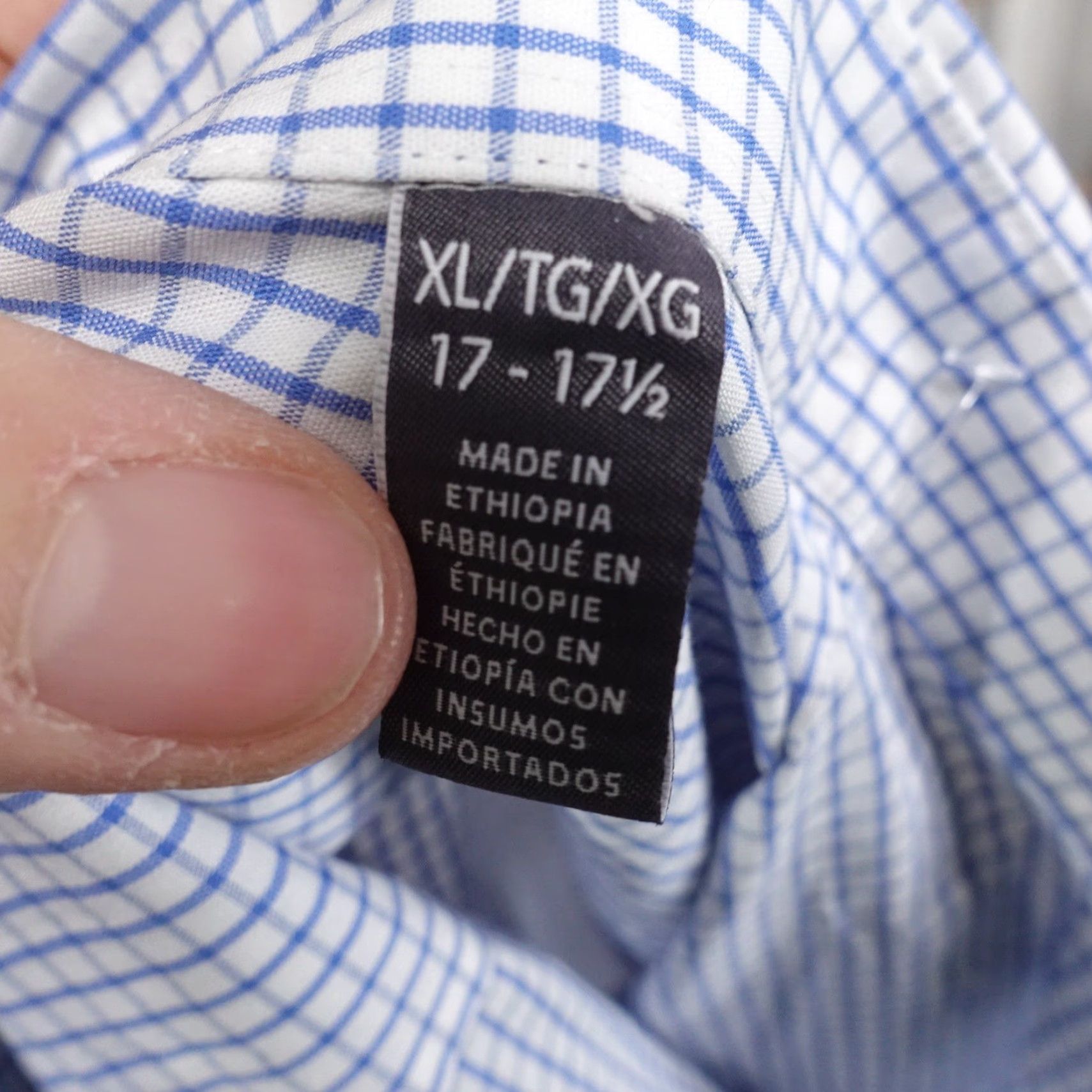 Van Heusen Van Heusen Traveler Shirt Mens XL 17-17.5 Blue Check Long Sleeve Button Up Size US XL / EU 56 / 4 - 7 Thumbnail