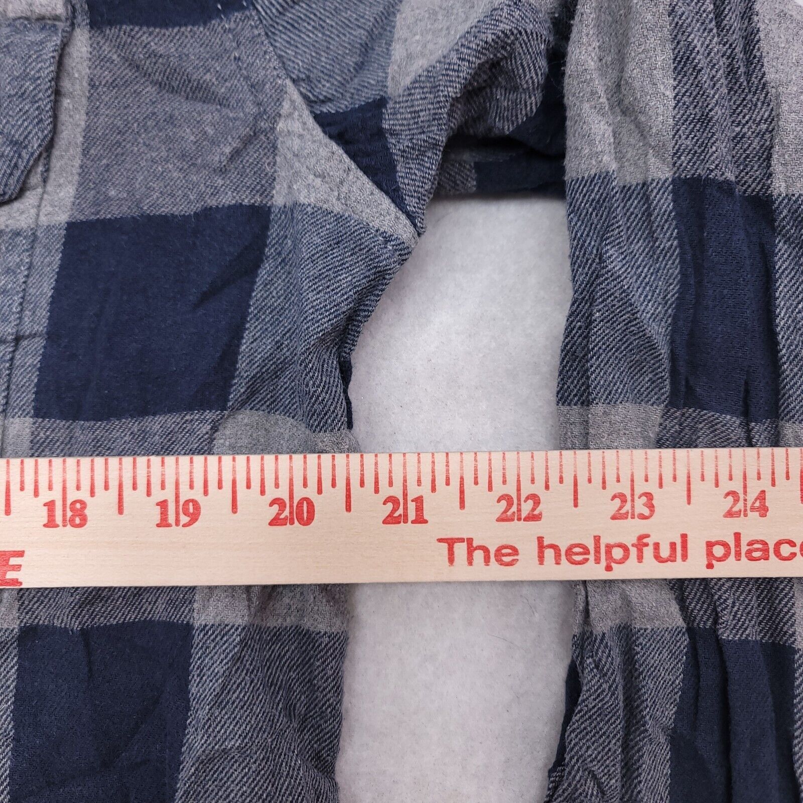 Old Navy Old Navy Buffalo Check Flannel Shirt Mens Size Large L Gray Size US L / EU 52-54 / 3 - 8 Thumbnail