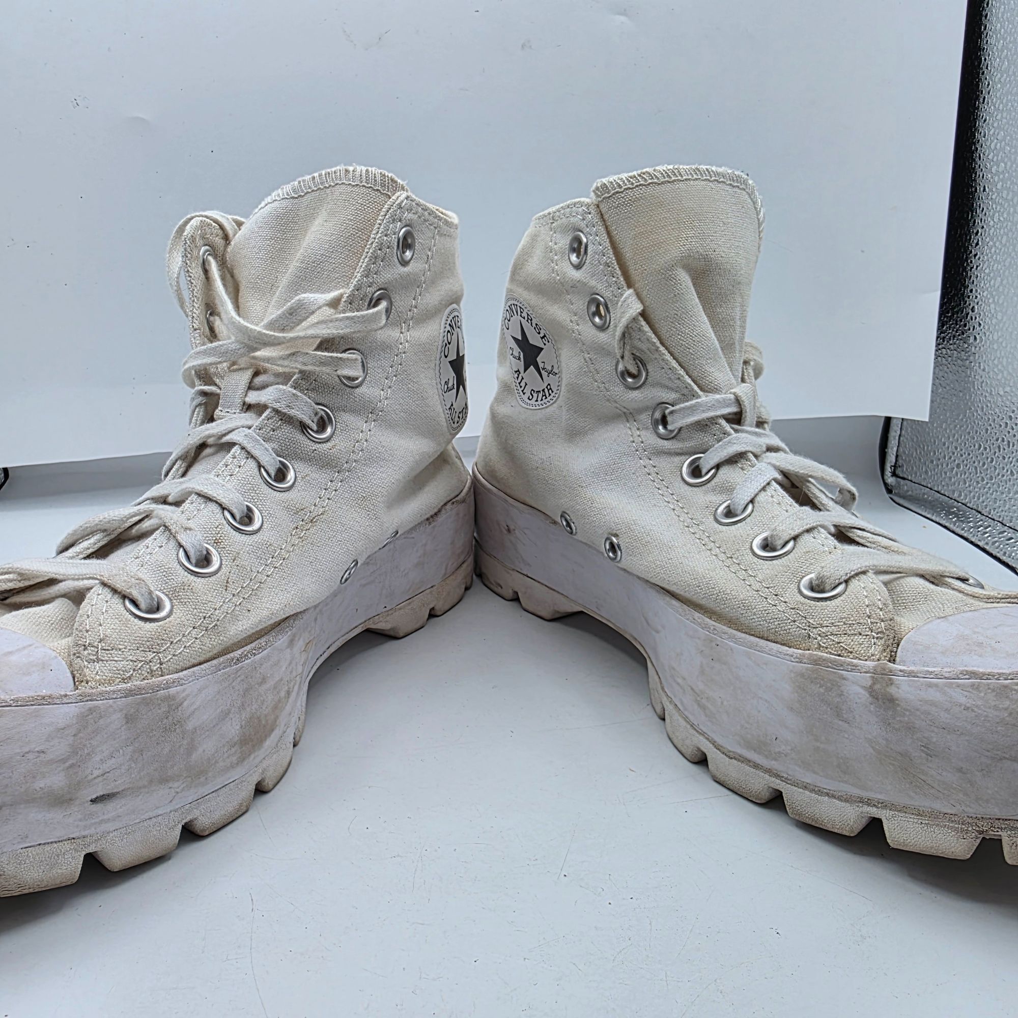 Converse Converse Chuck Taylor All Star Lugged Hi Womens 10 Triple Wh Size US 10 / IT 40 - 3 Thumbnail