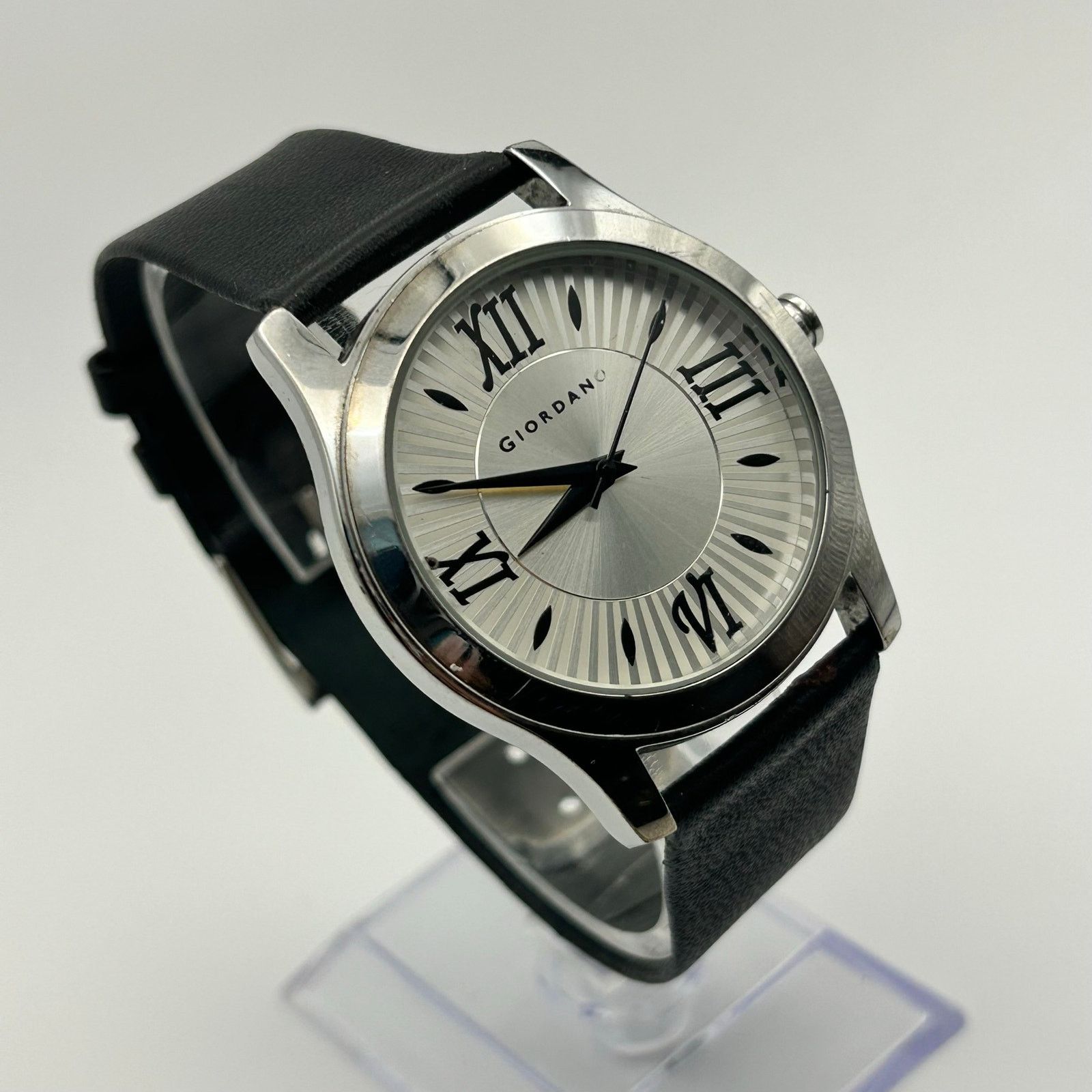 Giordano Giordano Silver Tone Black Leather Unisex Analog Watch Size ONE SIZE - 3 Thumbnail