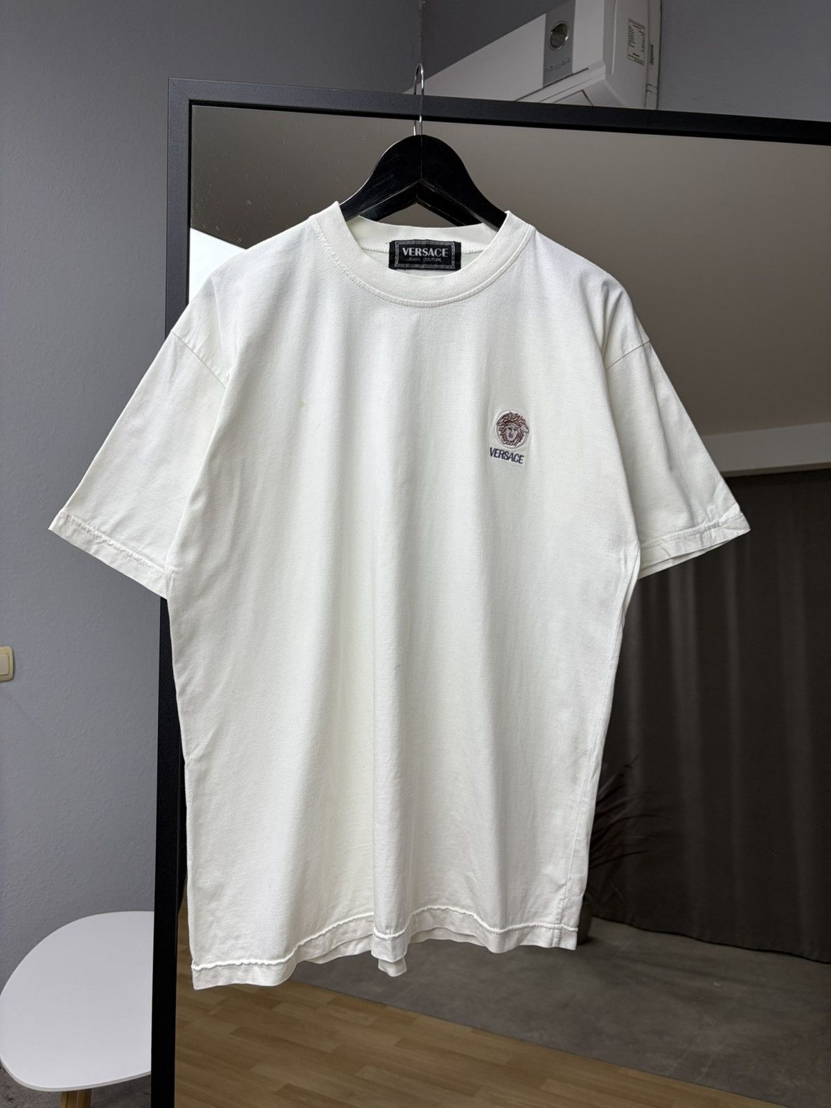 Versace Versace Medusa Logo T-Shirt White Minimal Luxury Vintage Tee Size US M / EU 48-50 / 2 - 2 Thumbnail