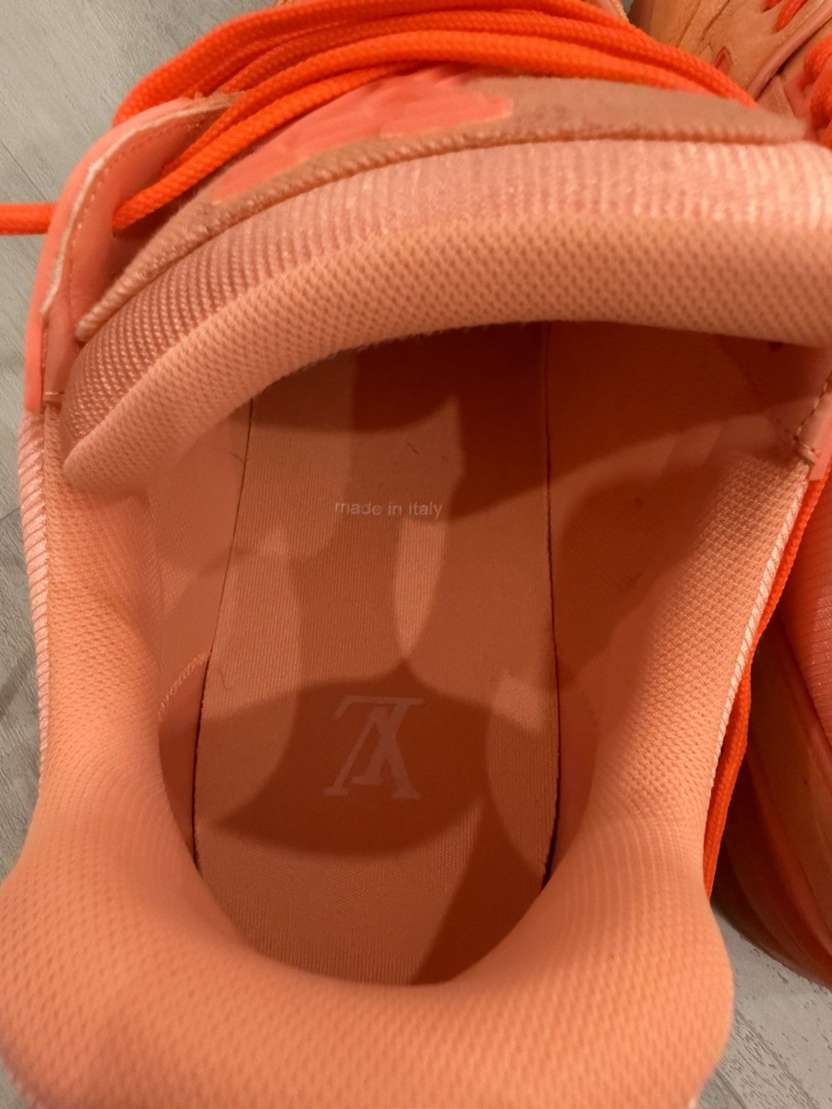 Louis Vuitton Louis Vuitton Trainer Size LV9 Size US 10 / EU 43 - 8 Thumbnail