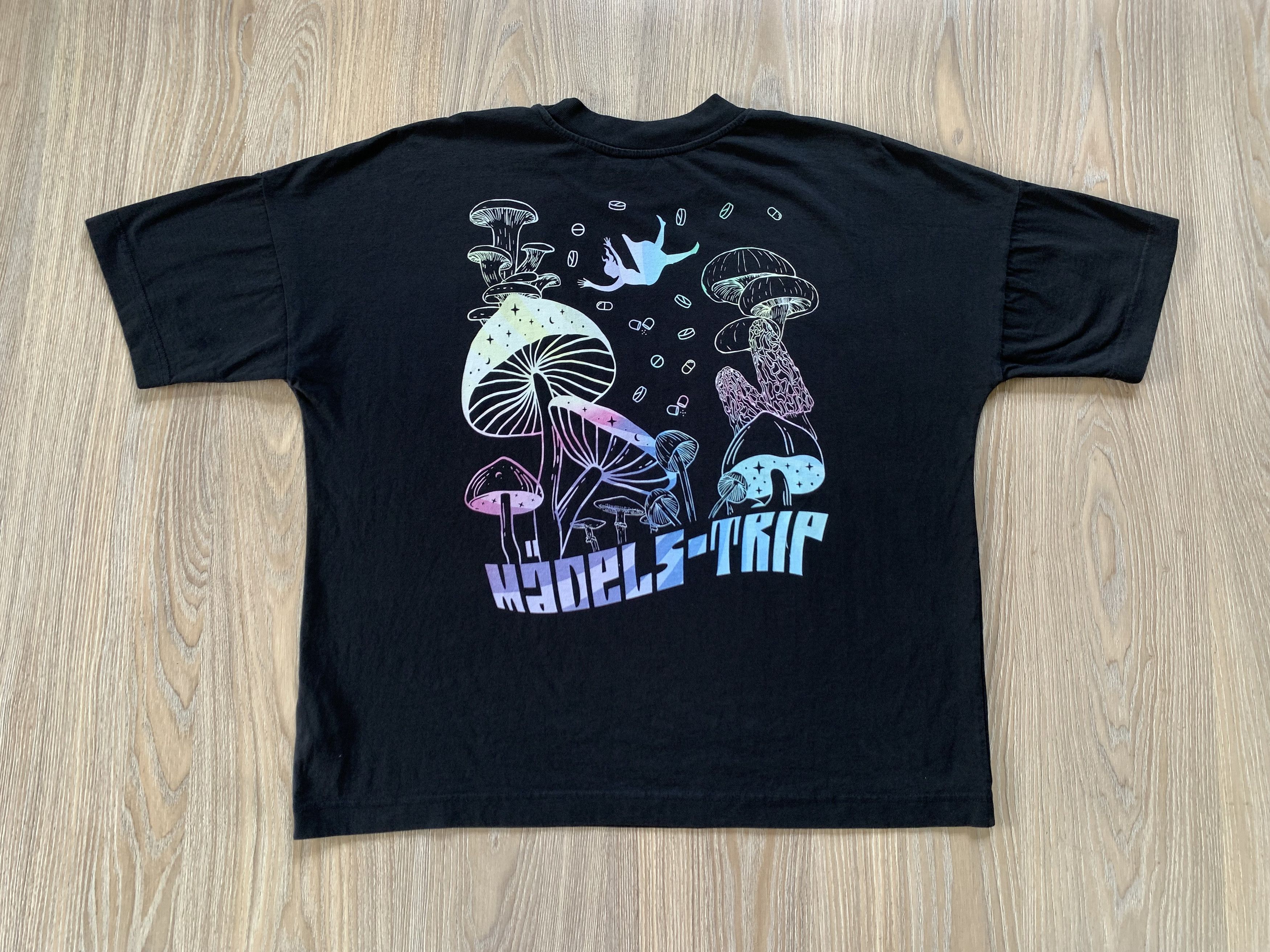 Other Madels Trip Printed Black T Shirt Size US XL / EU 56 / 4 - 3 Thumbnail