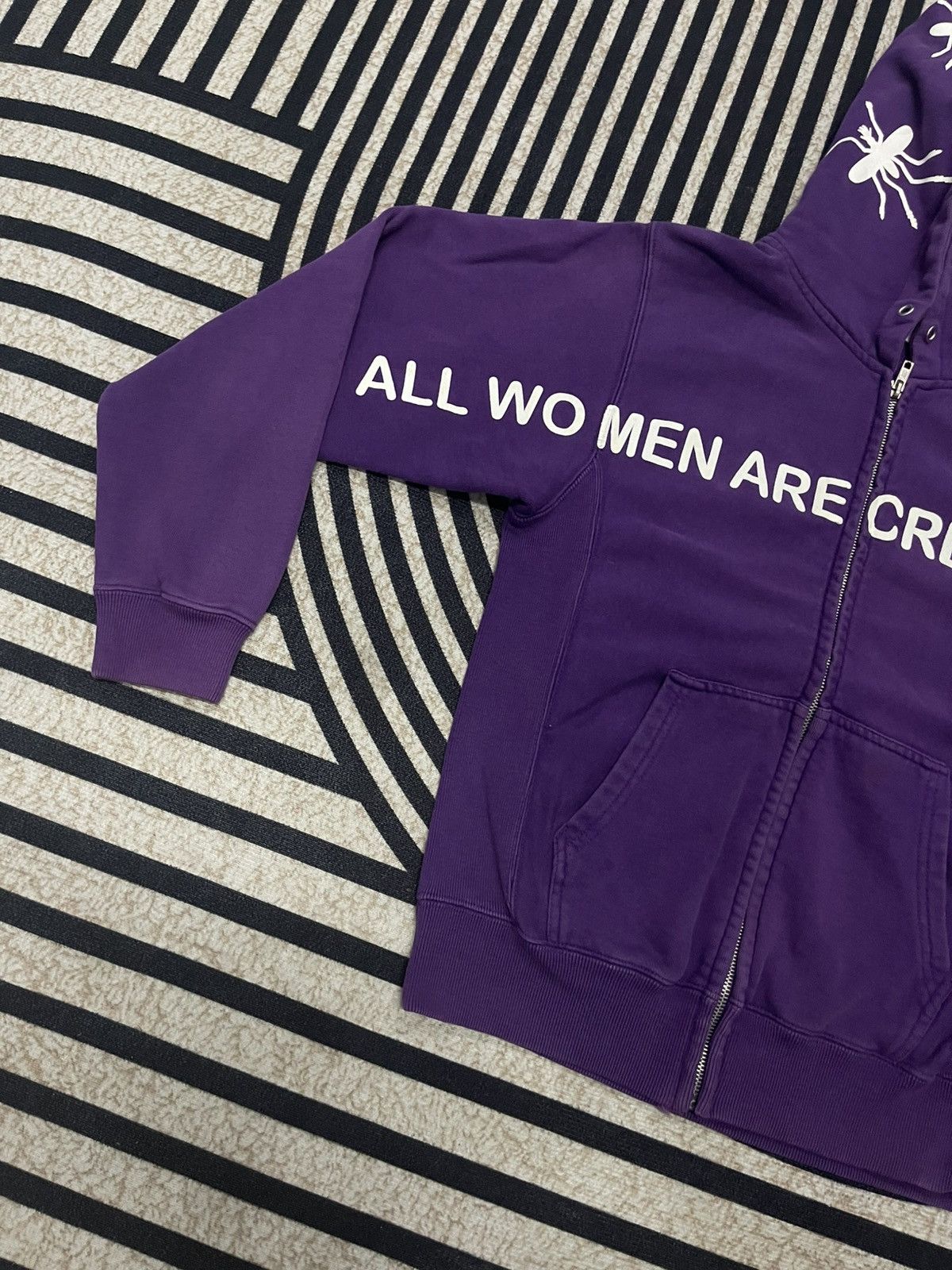 Futura 2000s FUTURALABORATORIES “ALL WOMEN ARE CREATED EQUAL”HOODIE Size S / US 4 / IT 40 - 4 Thumbnail
