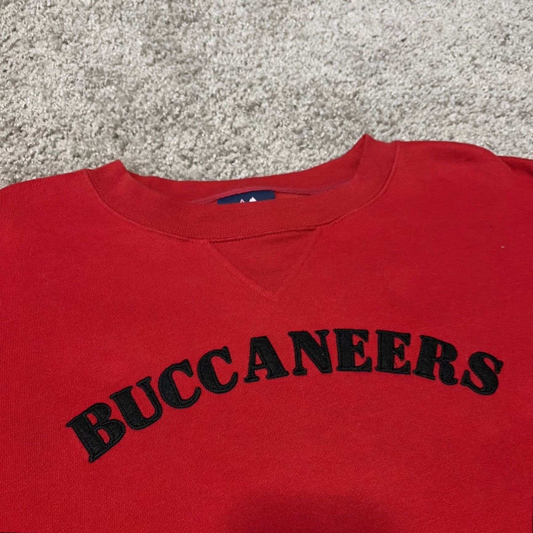 NFL VINTAGE Tampa Bay Buccaneers NFL Football Majestic Red 2XL Crewneck Sweatshirt Mens Size US XXL / EU 58 / 5 - 3 Thumbnail