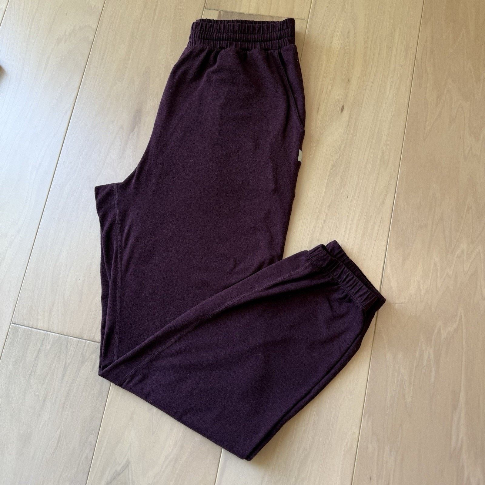 Vuori Vuori Boyfriend Jogger Women's S Magenta Comfy Sweatpants Size 27" / US 4 / IT 40 - 9 Thumbnail