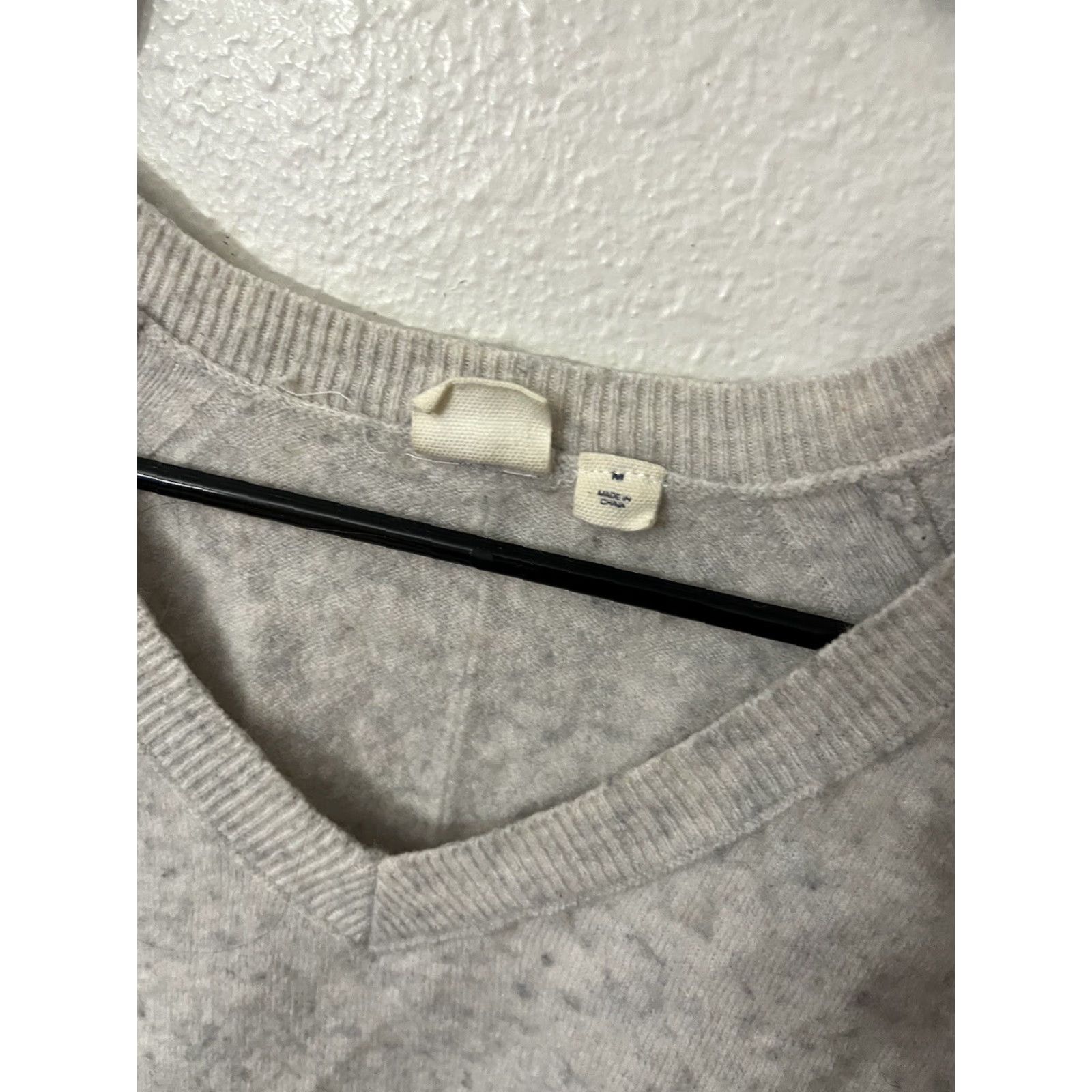 Gap Gap Women's Pullover Sweater V-Neck Long Sleeve Acrylic Gray Blue Size Medium Regular Size M / US 6-8 / IT 42-44 - 2 Thumbnail