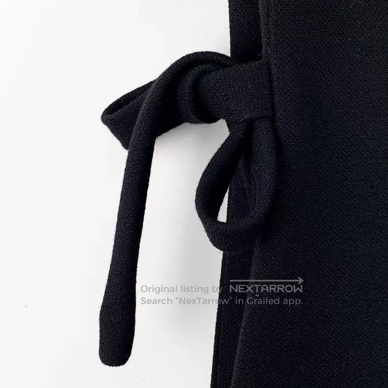 Louis Vuitton Louis Vuitton 23 Black Side Knot Tie Sheep Wool Zip Sleeve Size XS / US 0-2 / IT 36-38 - 4 Thumbnail