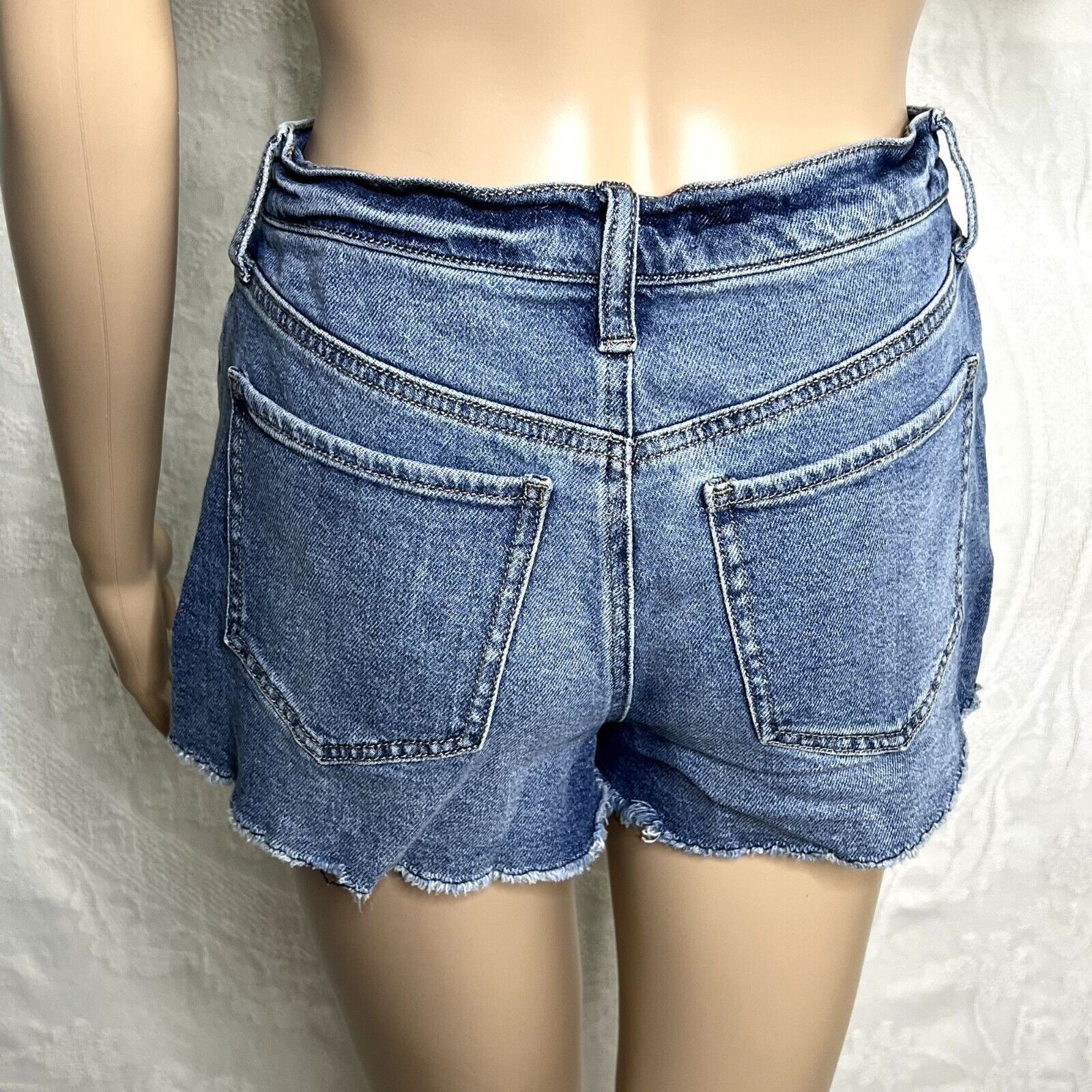 Other High Rise Distressed Mom Jean Shorts Size 27" / US 4 / IT 40 - 3 Thumbnail