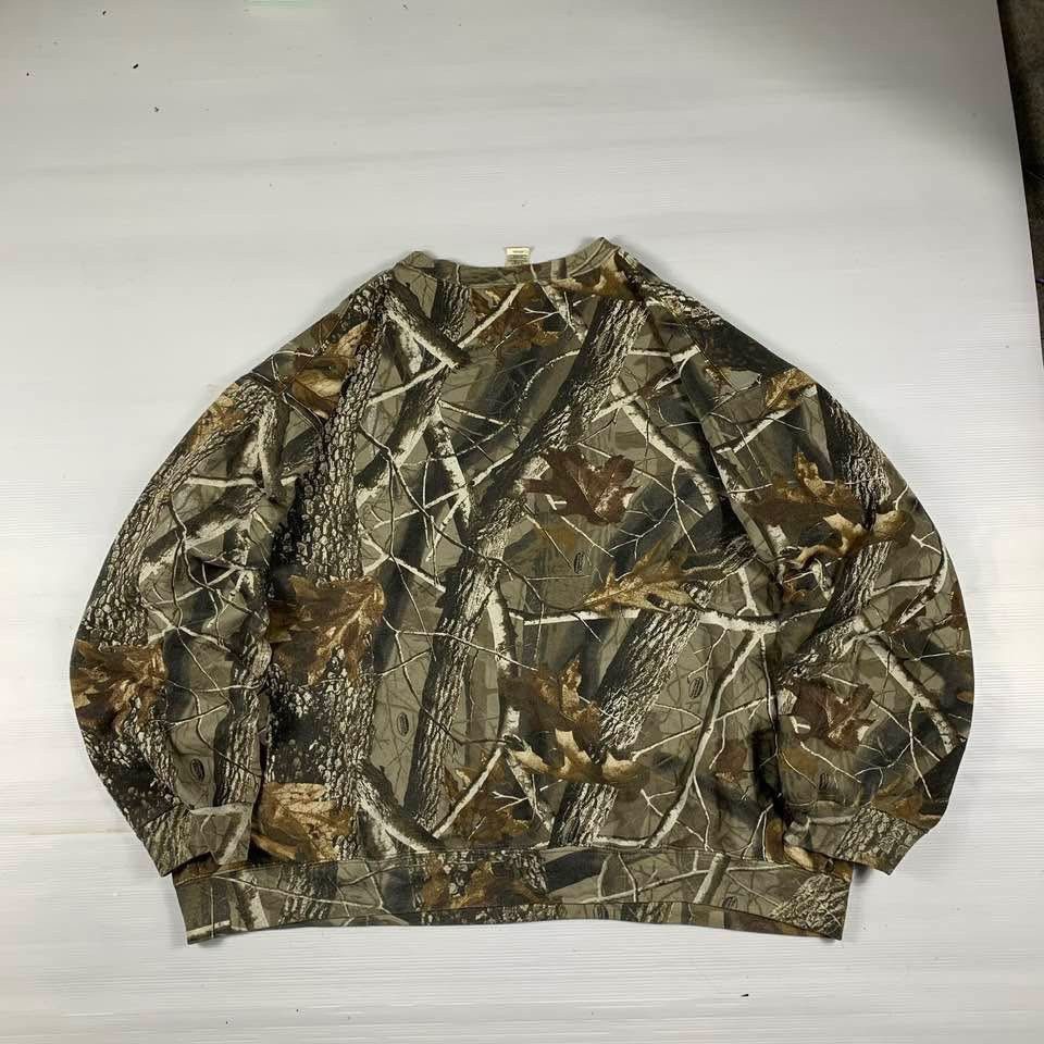 Carhartt × Vintage Crazy Vintage Faded Carhartt Style Realtree Camo Crewneck Size US XXL / EU 58 / 5 - 6 Thumbnail