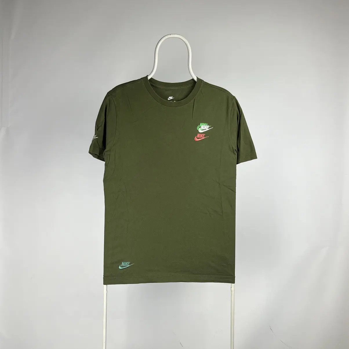 Nike Nike Tshirt triple logo size Small Size US S / EU 44-46 / 1 - 1 Thumbnail