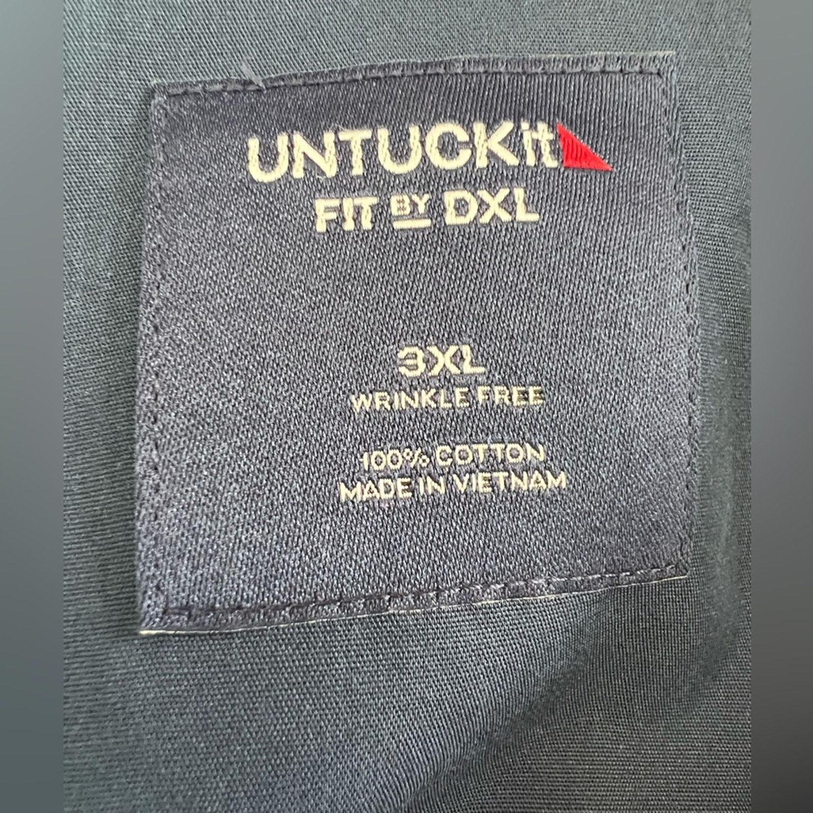 UNTUCKit UNTUCKit Men’s Size 3XL Wrinkle Free Regular Fit Button Up Size US XXL / EU 58 / 5 - 3 Thumbnail