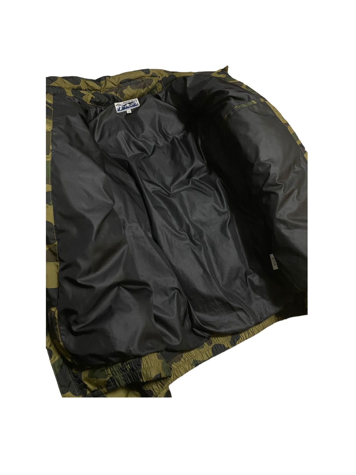 Bape BAPE Puffer Down Jacket Green camo Size US L / EU 52-54 / 3 - 2 Thumbnail