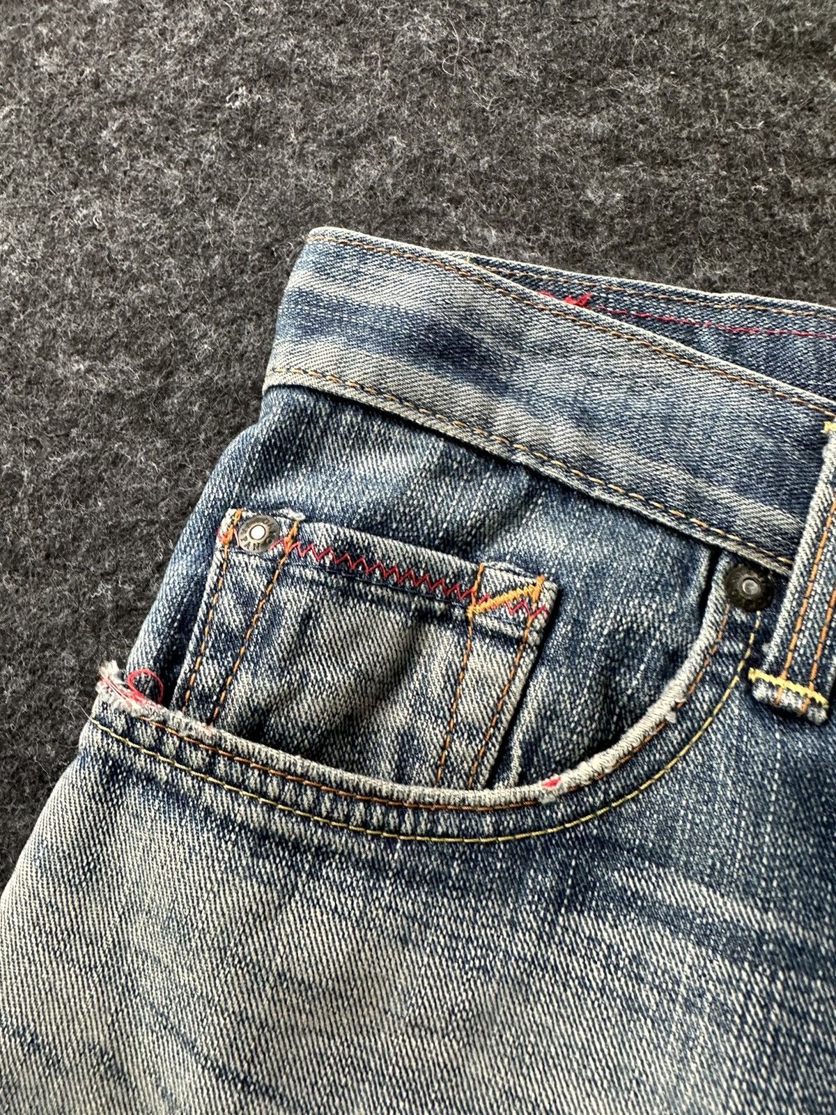 Edwin Edwin Blue Trip Japan Faded Washed Vintage Denim D511 Size US 29 - 12 Thumbnail