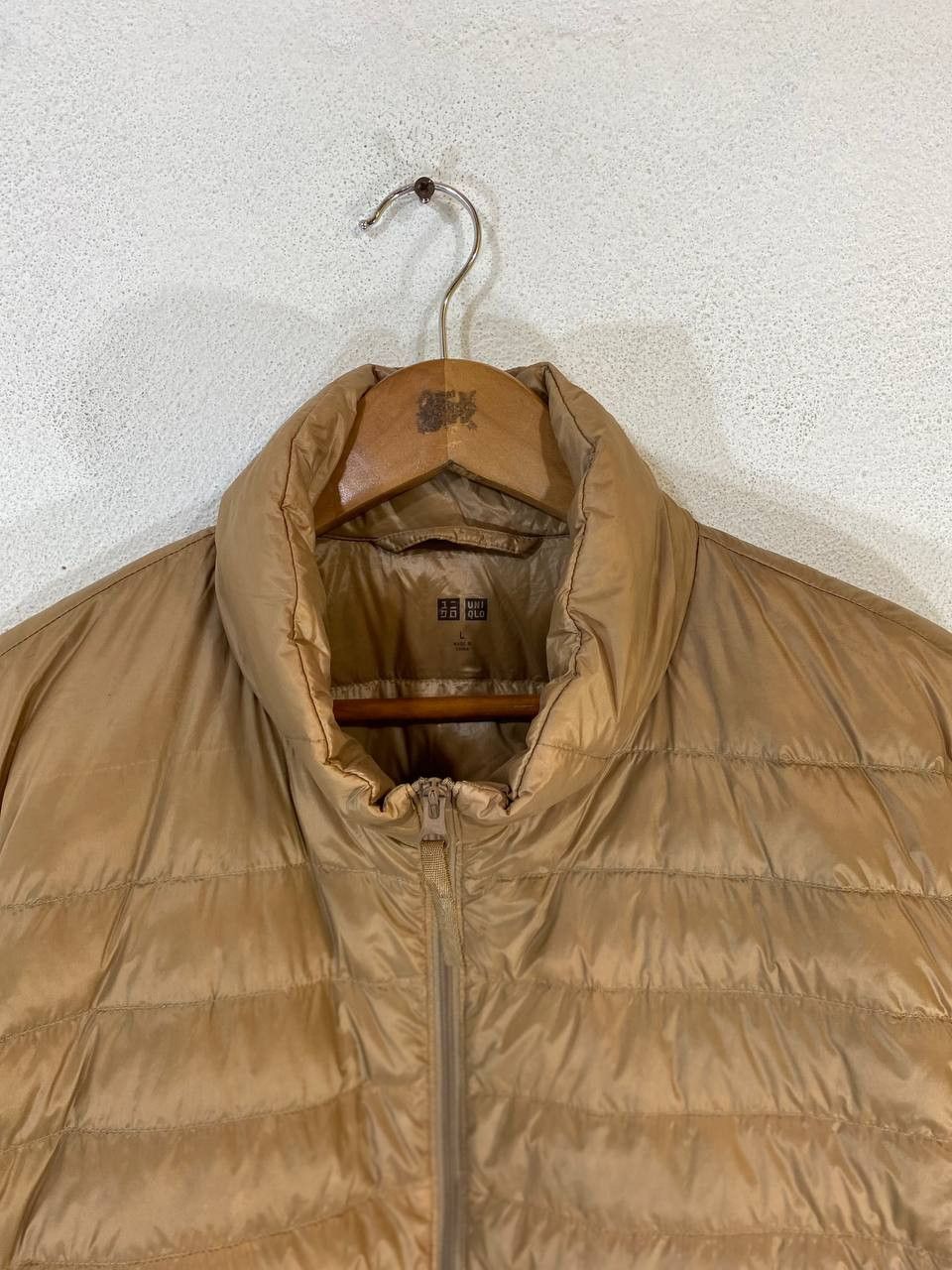 Japanese Brand uniqlo japanese brands light puffer jacket nice design Size US L / EU 52-54 / 3 - 2 Thumbnail