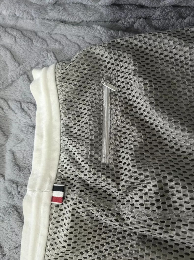 Thom Browne Thom Browne size3 Cut-out grey shorts Size US 27 - 8 Thumbnail