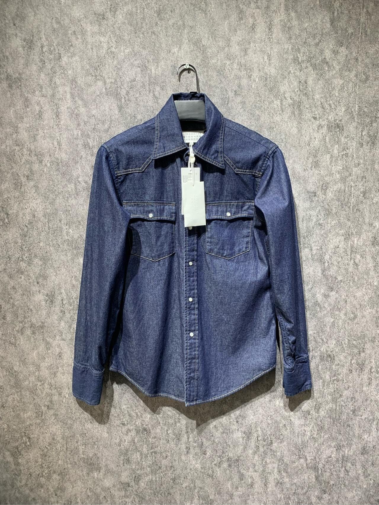 Maison Margiela Maison Margiela Size 39 Solid color denim shirt 2501-Nextar Size US XXS / EU 40 - 1 Thumbnail