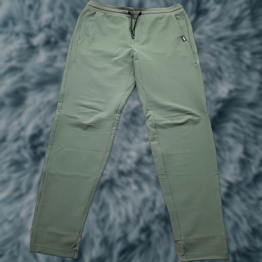 Vintage UNRL Track Pants Womens M Green Stretch Athletic Running Drawstring Waist EUC Size 32" / US 10 / IT 46 - 1 Thumbnail