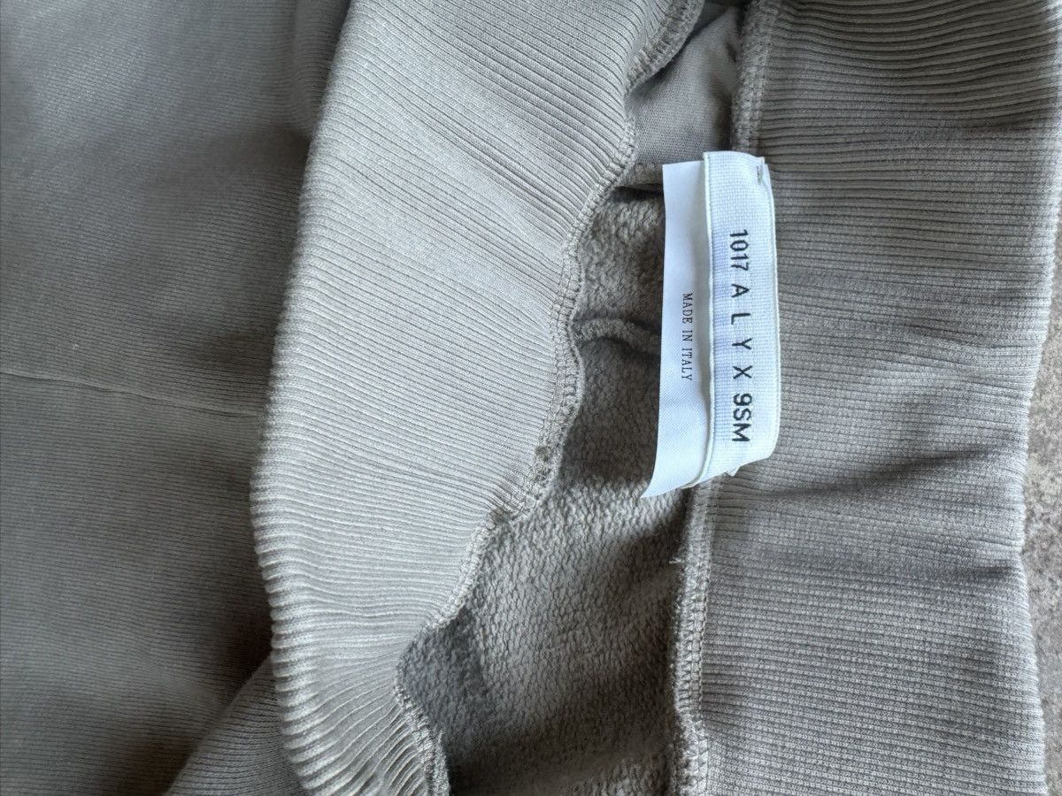1017 ALYX 9SM 1017 Alyx 9SM Size US 34 / EU 50 - 3 Thumbnail