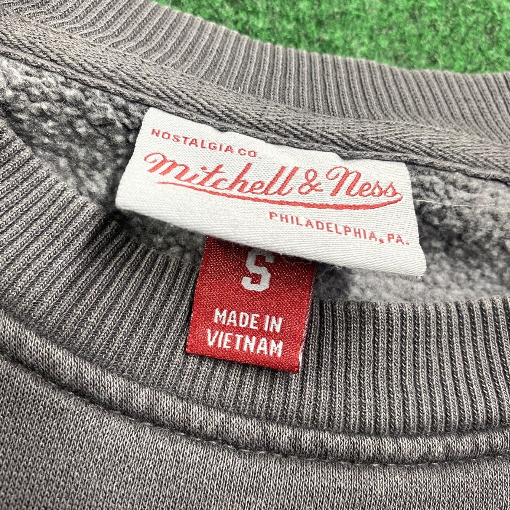 NFL VINTAGE Green Bay Packers Sweatshirt Mens S Gray Y2K NFL Football Sweater Size US S / EU 44-46 / 1 - 3 Thumbnail