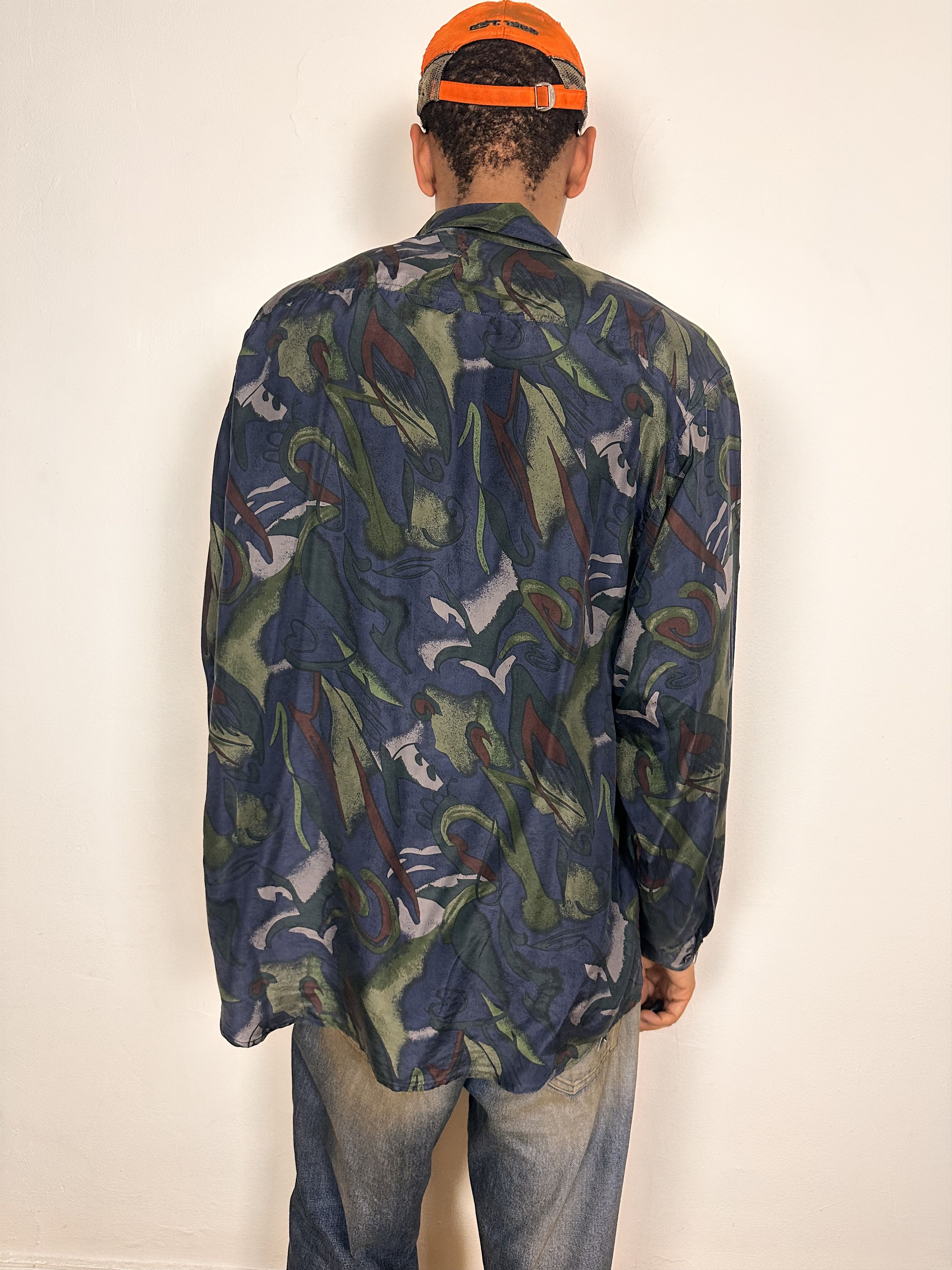 Other VINTAGE 90s BLUE SILK ABSTRACT PRINT BUTTON UP SHIRT _ XL Size US XL / EU 56 / 4 - 3 Thumbnail