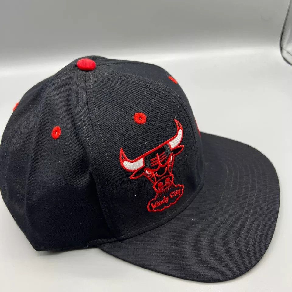 Adidas Chicago Bulls Hat Men Embroidered Logo Adidas Snap Back Cap Size ONE SIZE - 3 Thumbnail